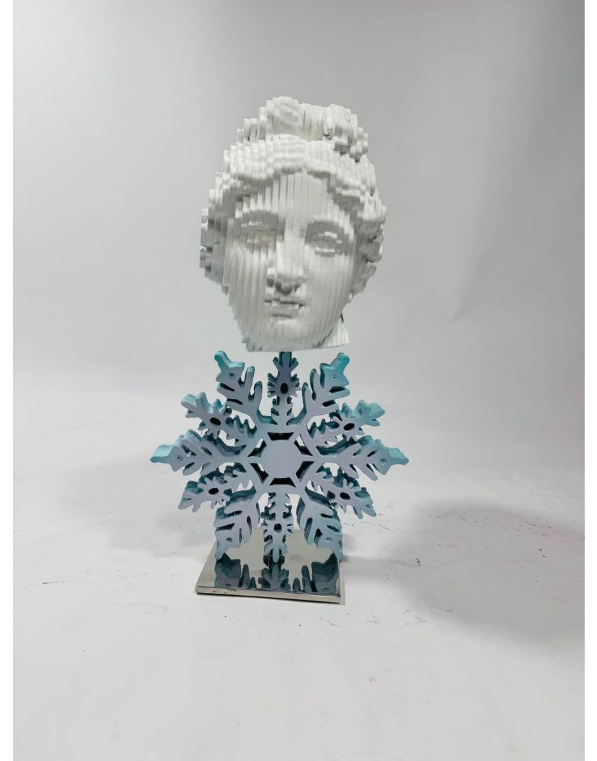 Thologiny (Venus con Fiocco di Neve)