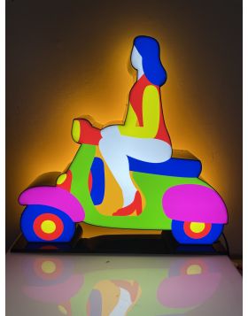 Pin Up in Vespa