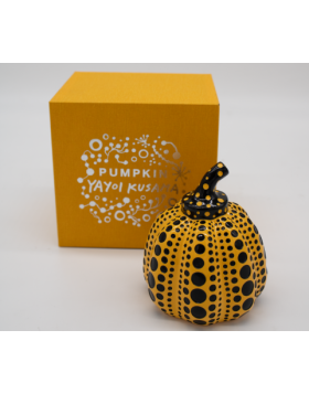Yayoi Kusama - Original Pumpkin Ceramic Sculpture (Yellow & Black) - 7,5x9,5 cm - Ceramica - Provvisto della confezione originale