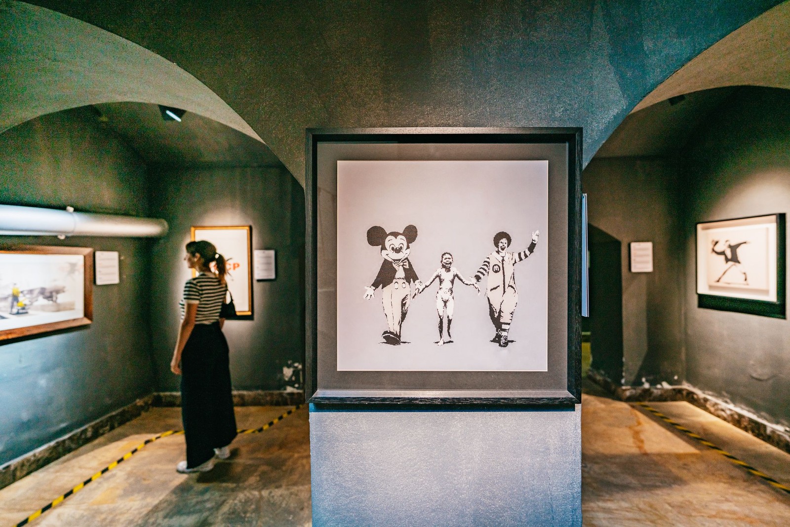Les 5 Œuvres les Plus Emblématiques de Banksy