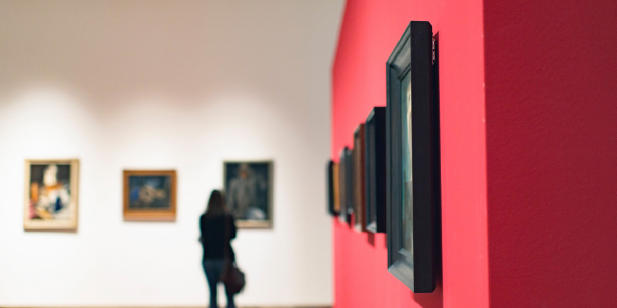 Évaluer l’art émergent : guide pratique pour les nouveaux collectionneurs