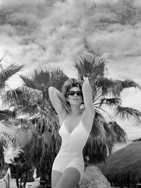 Cindy Crawford (St. Barth), 1990