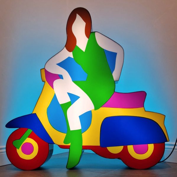 Pin up in vespa (Sculpture lumineuse)