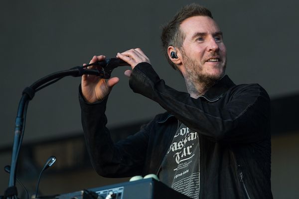 Le chanteur du groupe Massive Attack, Robert del Naja, est Bansky?